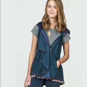 Matilda Jane girl 14 my compass hooded zip up vest